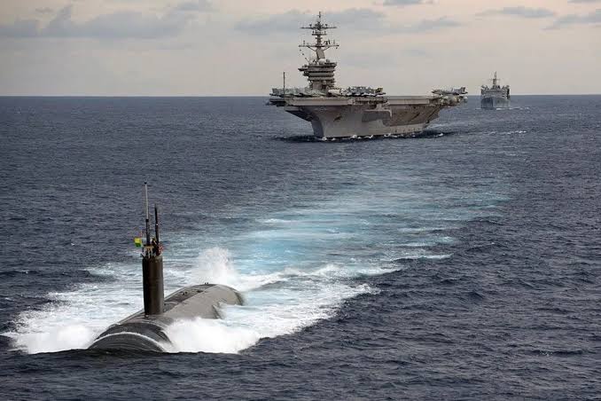 carrier-vs-submarine
