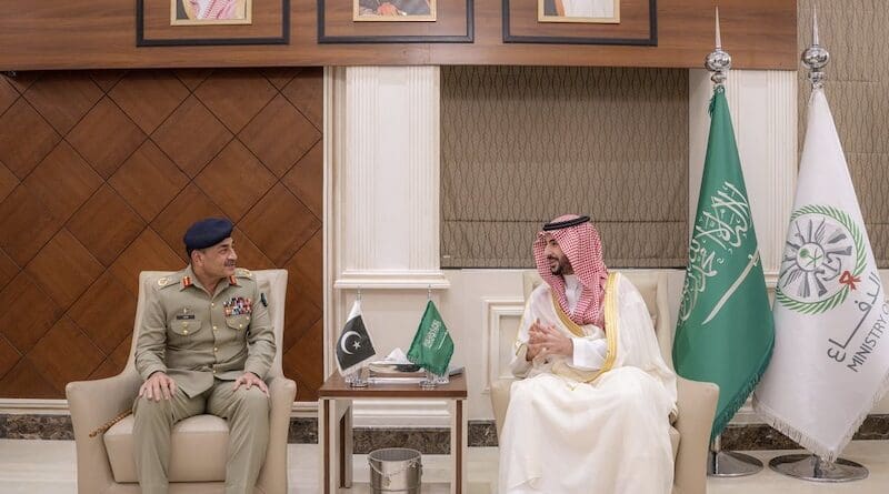 Can Pakistan defend Riyadh without alienating Tehran?